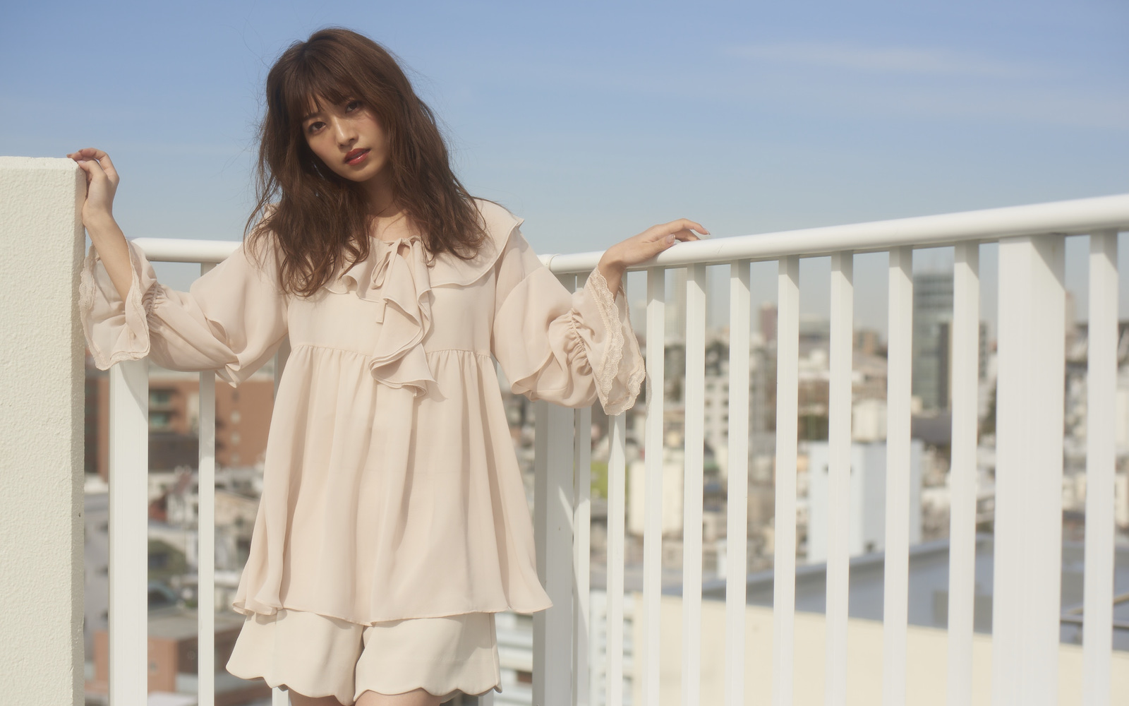 MAJE×小室安未 Vol.1｜ドーリーホワイトでロマンティックな春、始まる♡